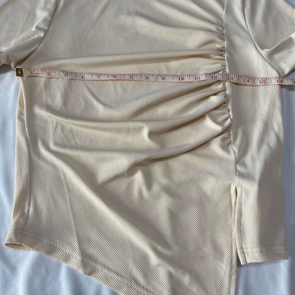 Tan Ribbed Asymmetrical Front Scrunched Top Juniors Large - Picture 10 of 11